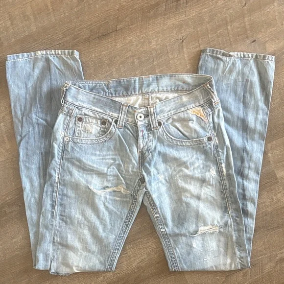 Light Blue Distressed Women's Jeans - Picture 1 of 3